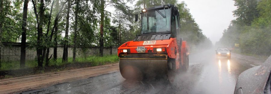 Укладка асфальта в дождливую погоду